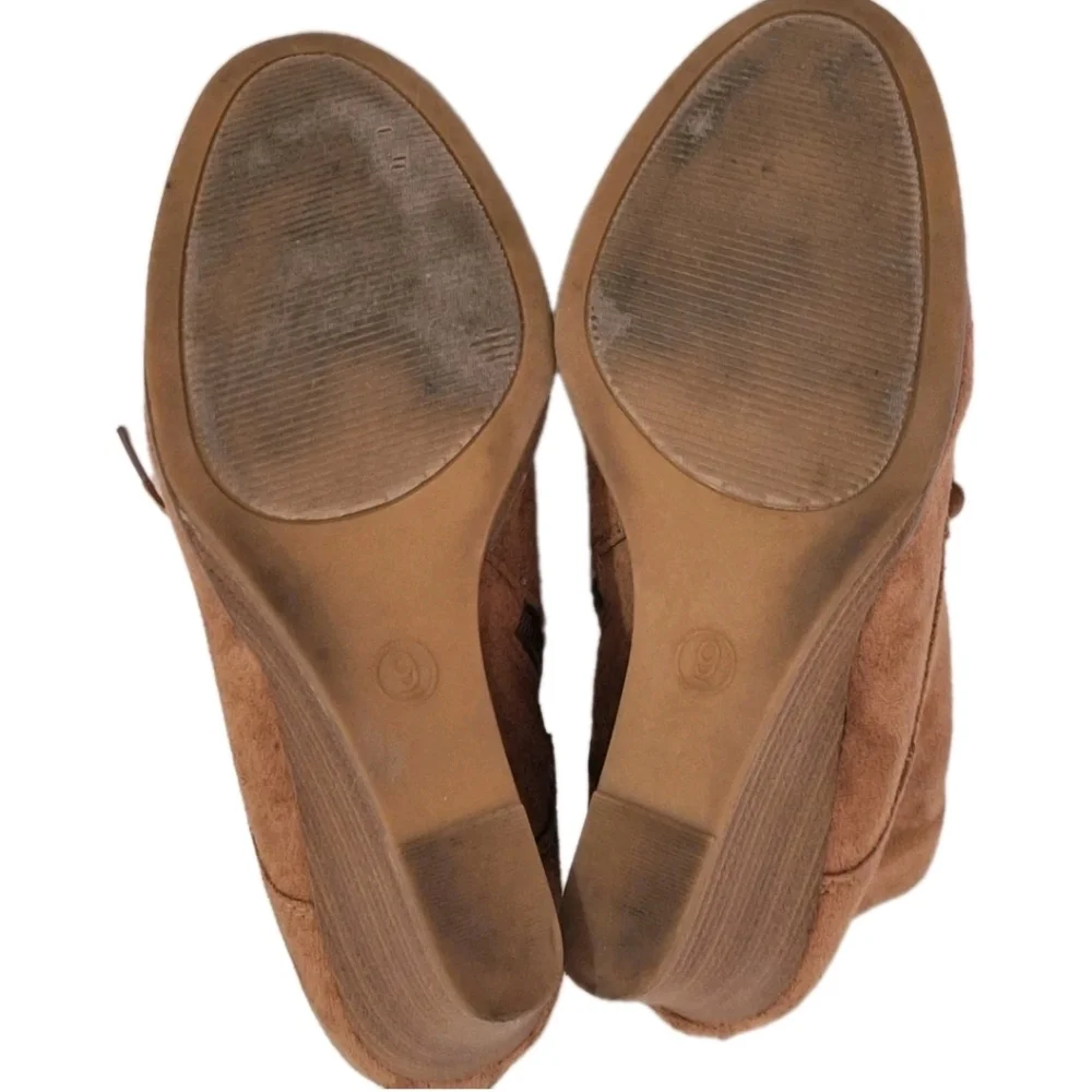 A New Day Light Brown Women Wedge Boot With Side Zip Size 9 Faux Sued Leather